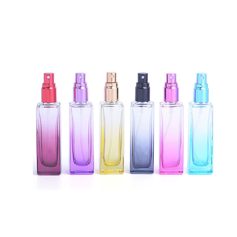 Low MOQ Colorful Empty Perfume Bottles for Sale Square Clear Glass Spray Bottle for Perfumes