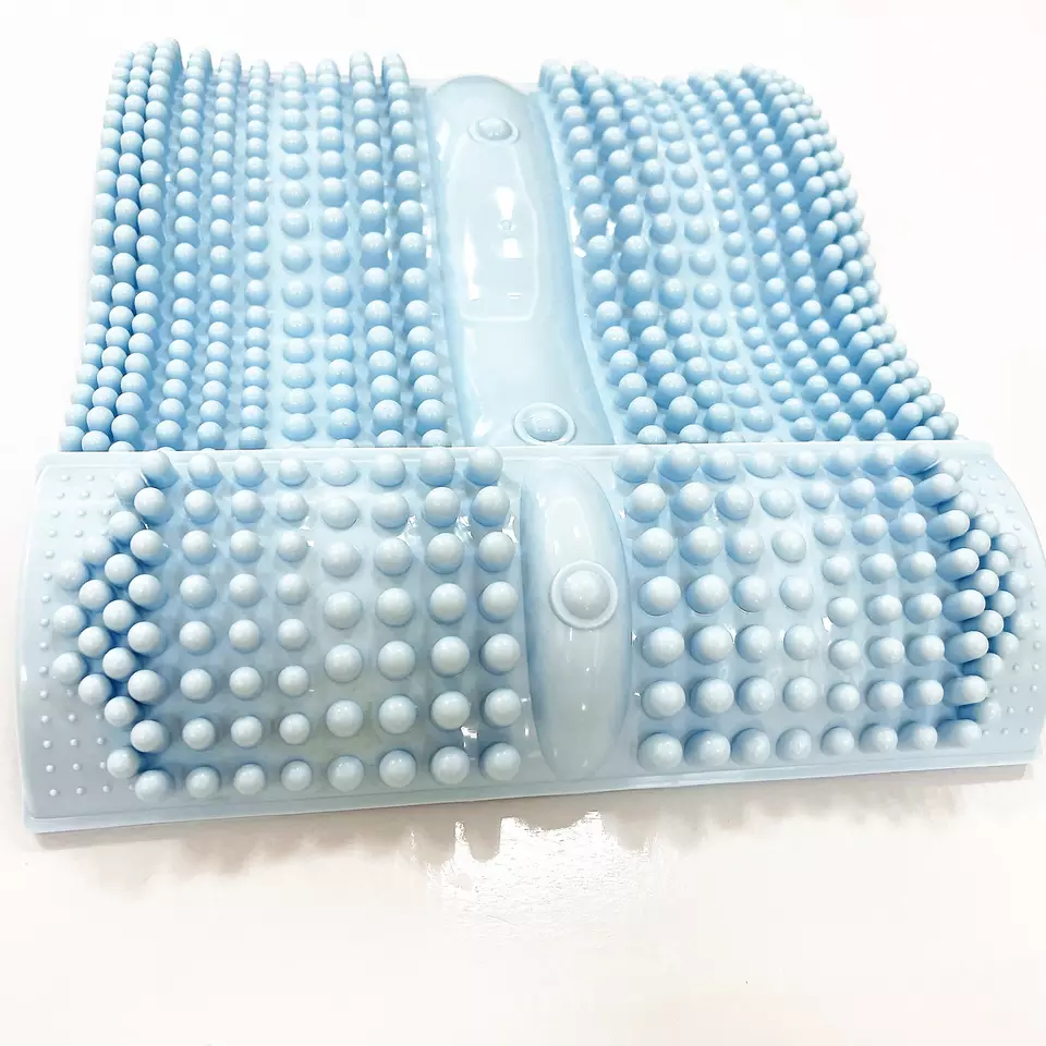 Stimulation of foot acupoints rub feet to relieve pressure and eliminate fatigue plastic foot massager