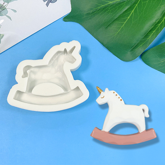 Food Grade Silicon Trojan Fondant Candy  Mold Wooden Horse  Silicone Molds For Resin Baby Trojan Moldes Chocolate