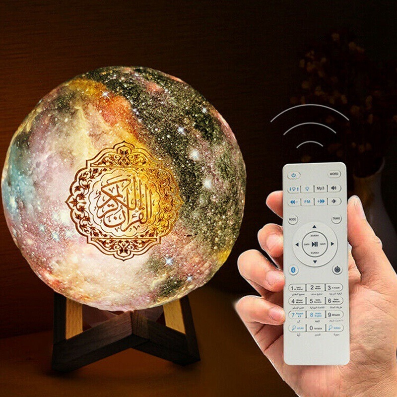 2021 Quran Moon Lamp 7 Colors LED Night Light Wooden Quran Stand Lamp Speaker For Muslim