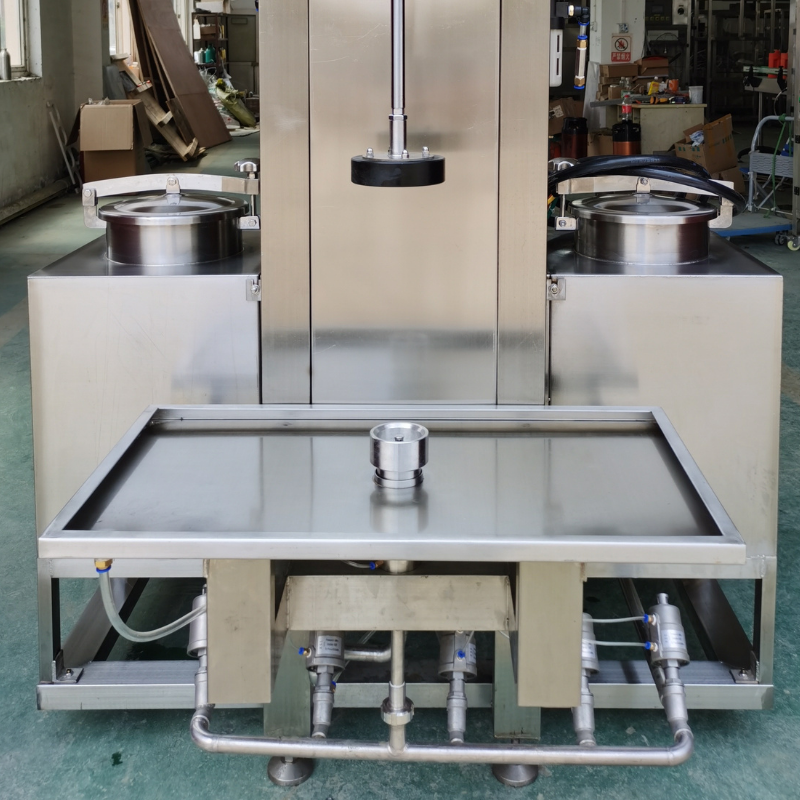 Beer Keg filling machine with one head for microbreweries