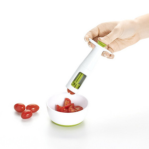 Creative Kitchen Gadget Grape Peeler Cherry Tomato Strawberry Fruit Slicer Grape Cutter for kids