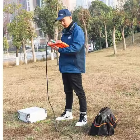 PQWT GT300A Resistivity Geophysical Survey Equipment 300m Borehole Water Detector Underground Finder