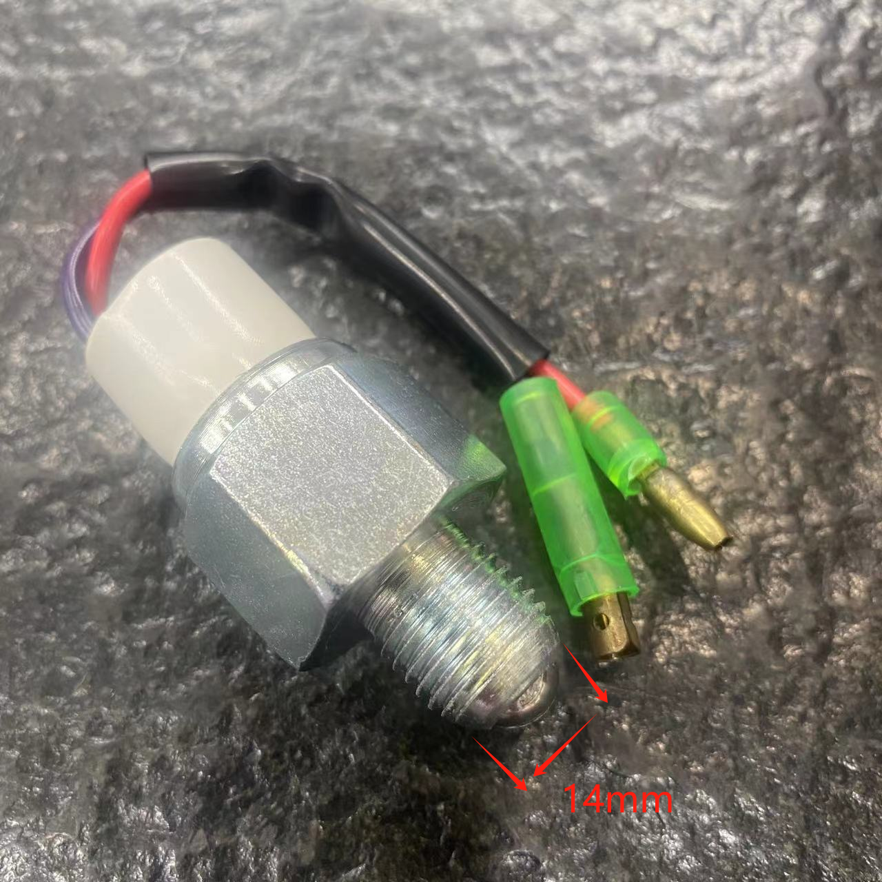 Car Brake Light Switch Stop light Switch M14 for Isuzu  OE#8971659500