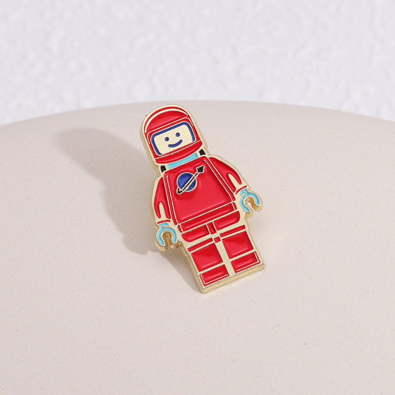 Stock Customized Custom Designed Astronaut Brooch Mini Funny Space Explorer Cartoon Metal Enamel Pins Lapel Badges For Spaceman