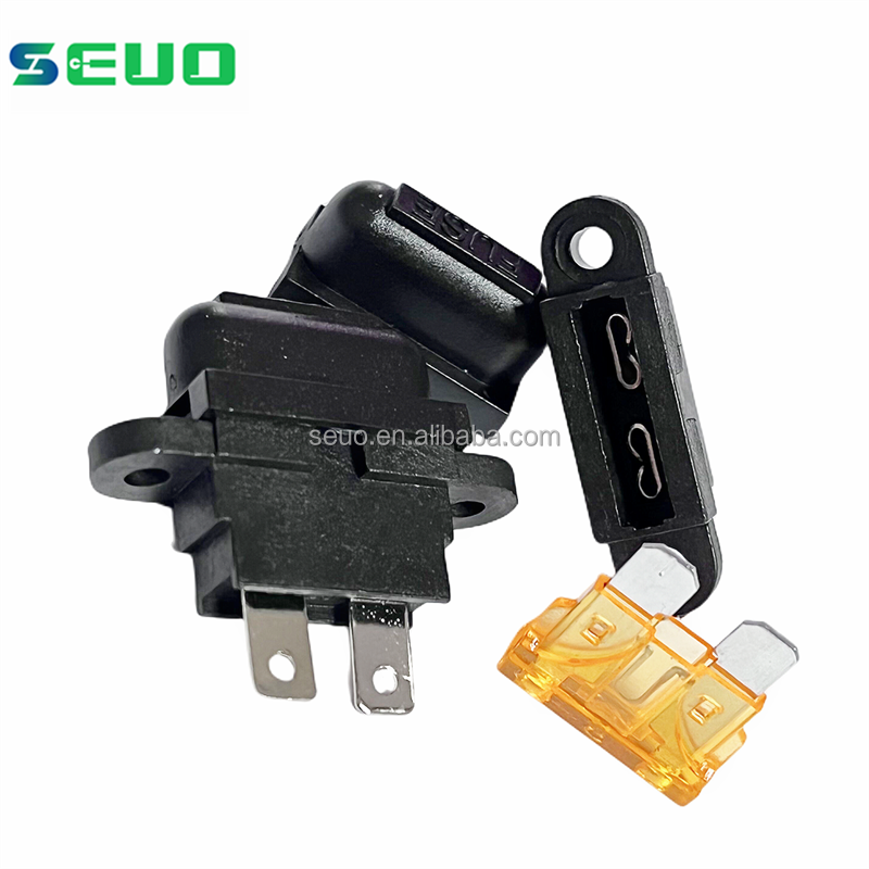 Medium size car plug-in fuse box ear socket 32V with cover PCB circuit board installation 1-40A universal