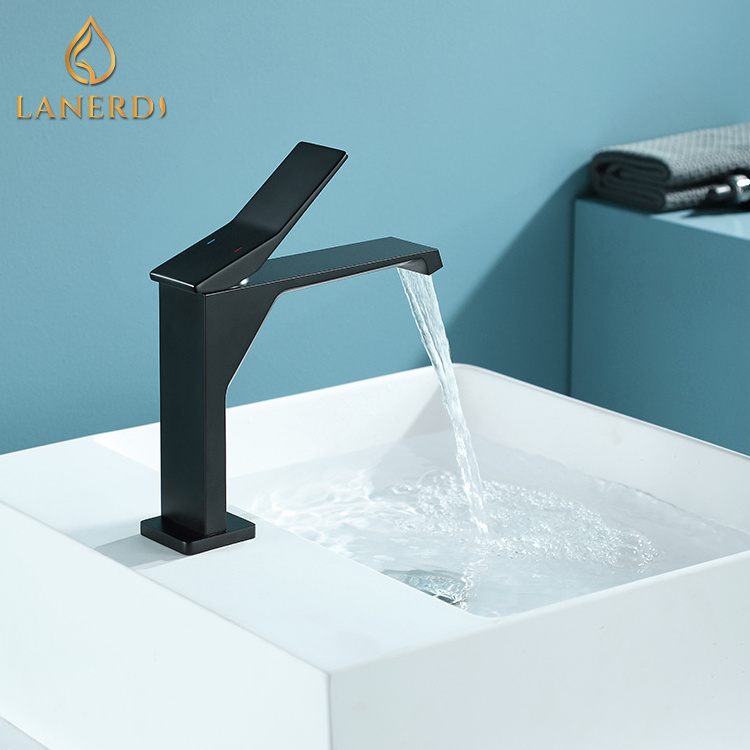 Lanerdi Black Exquisite  Waterfall Brass Basin  Cloakroom Faucet Tap Taps Mixer torneiras monocomando torneira banheiro dourada