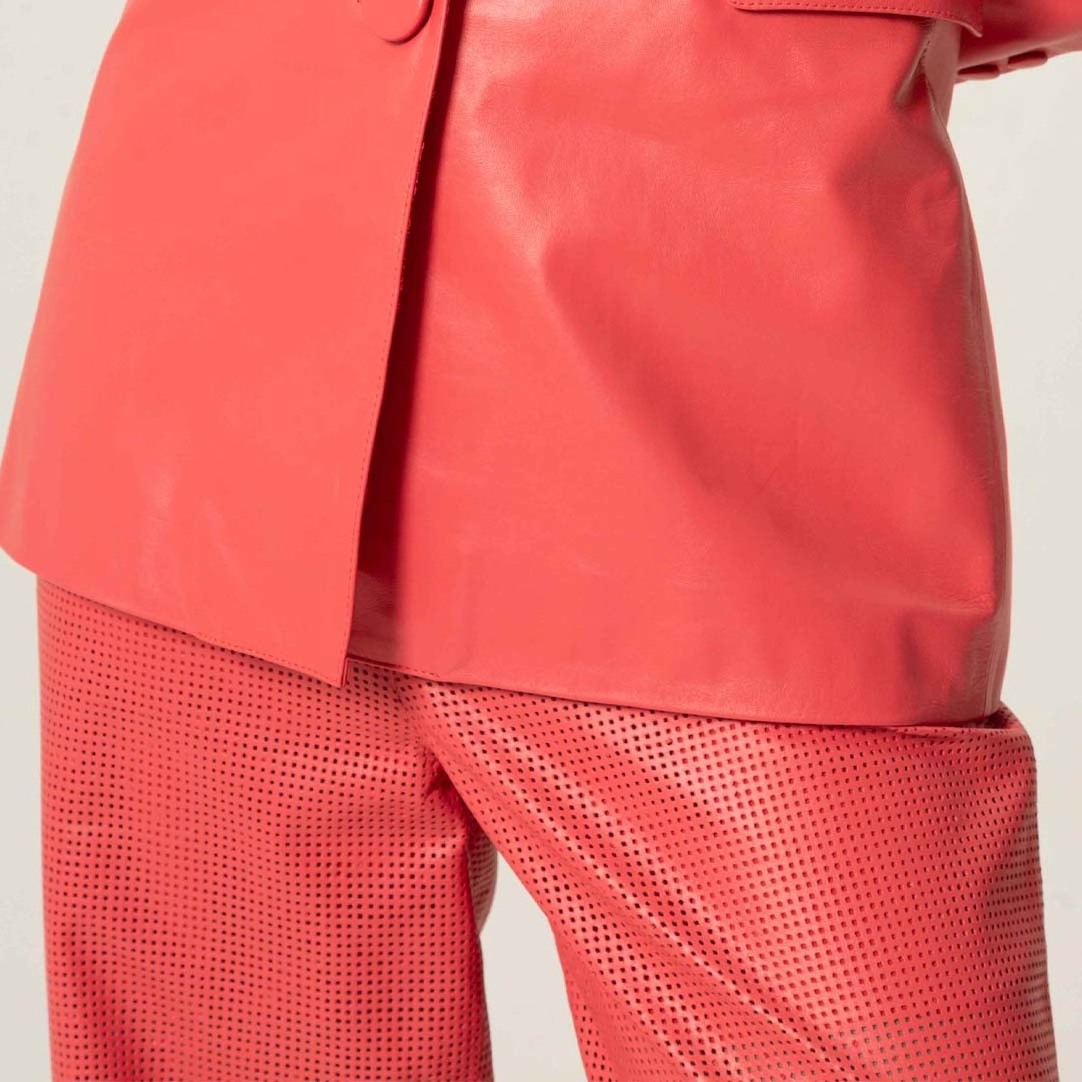 Women's pants with genuine leather perforation detail color pink Seven C Fashion Outfit look