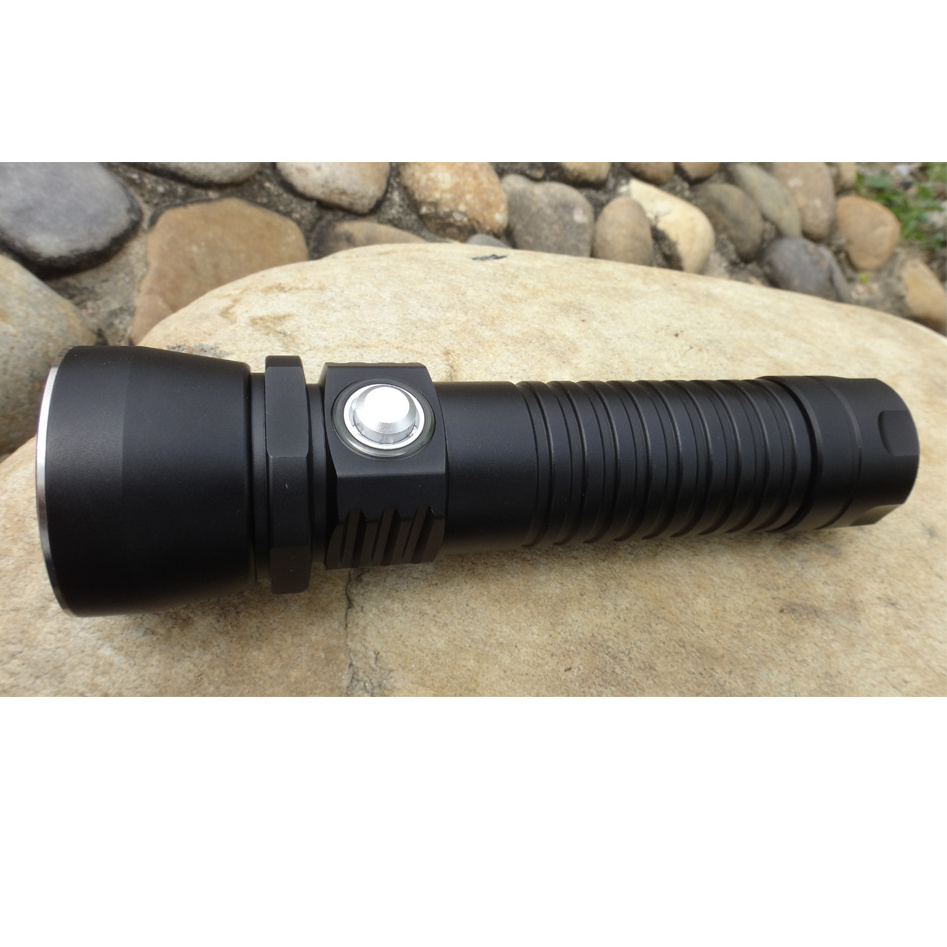 Powerful L2 Hunting Camping Torch Lantern Lighting Light Underwater Diving Flashlight Torch Waterproof Portable Lamp