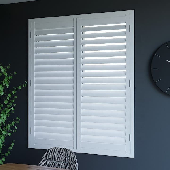 Customizing Durable design pvc plastic blade plantation PVC wooden shutters windows blinds shades & rolling wood shutters