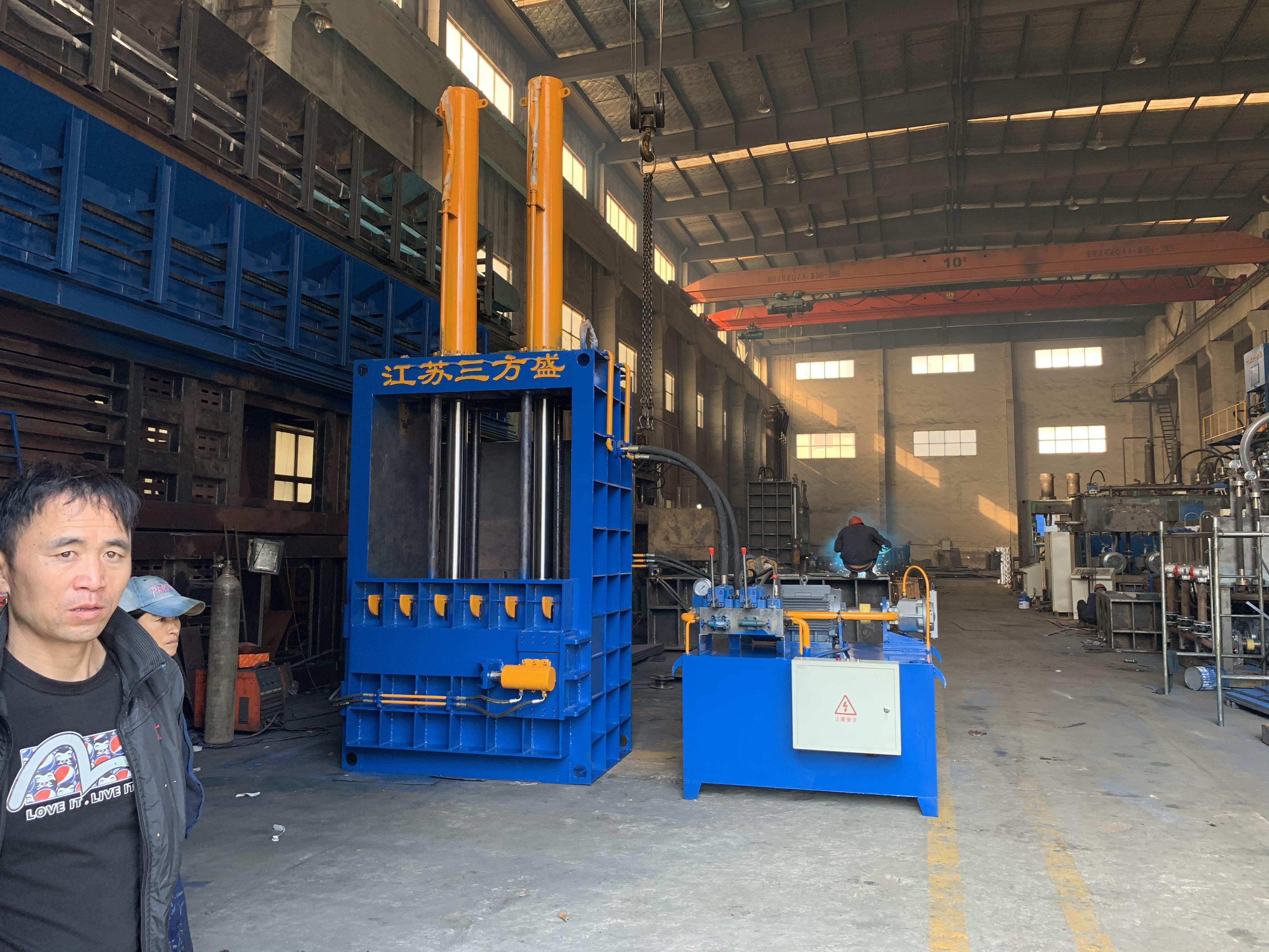 Y82-200  Vertical Hydraulic Press Baler  Machine For Tire