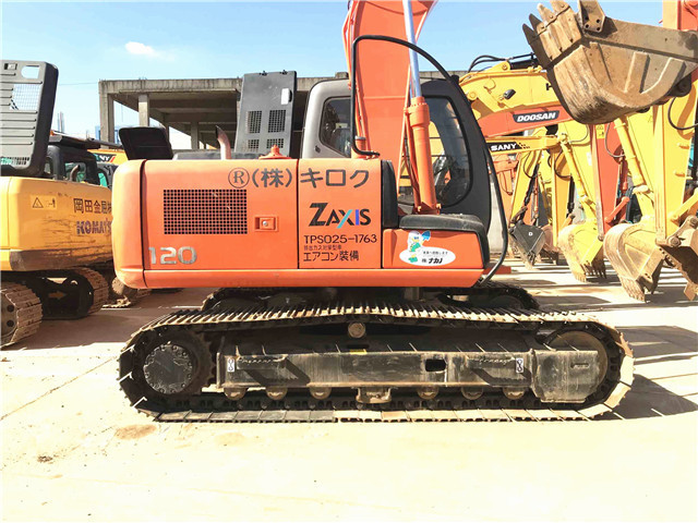 Used 12 Ton Hitachi ZX120 excavator For sale