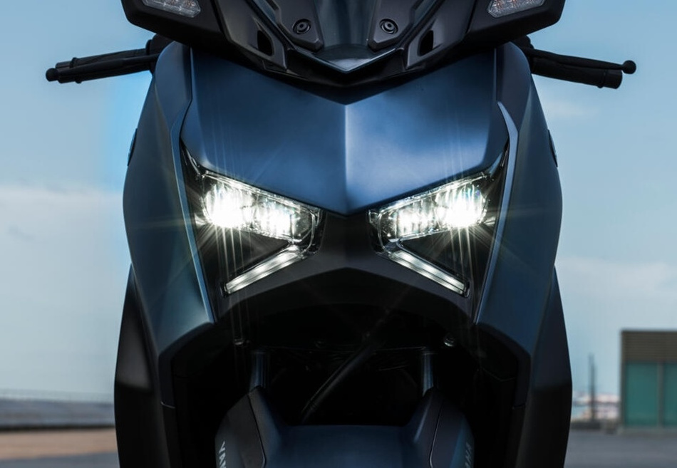 Brand New Yamaha Xmax 300 ABS Scooter Connected 2023 Latest