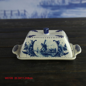 Large Vintage style Ceramic Cheese or Butter dish Blue and White willow butter box