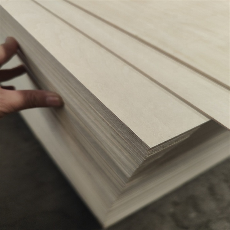 Wholesale high quality 3mm 5mm 7mm Basswood Plywood Thin Sheets For Laser Cutting Basswood Plywood