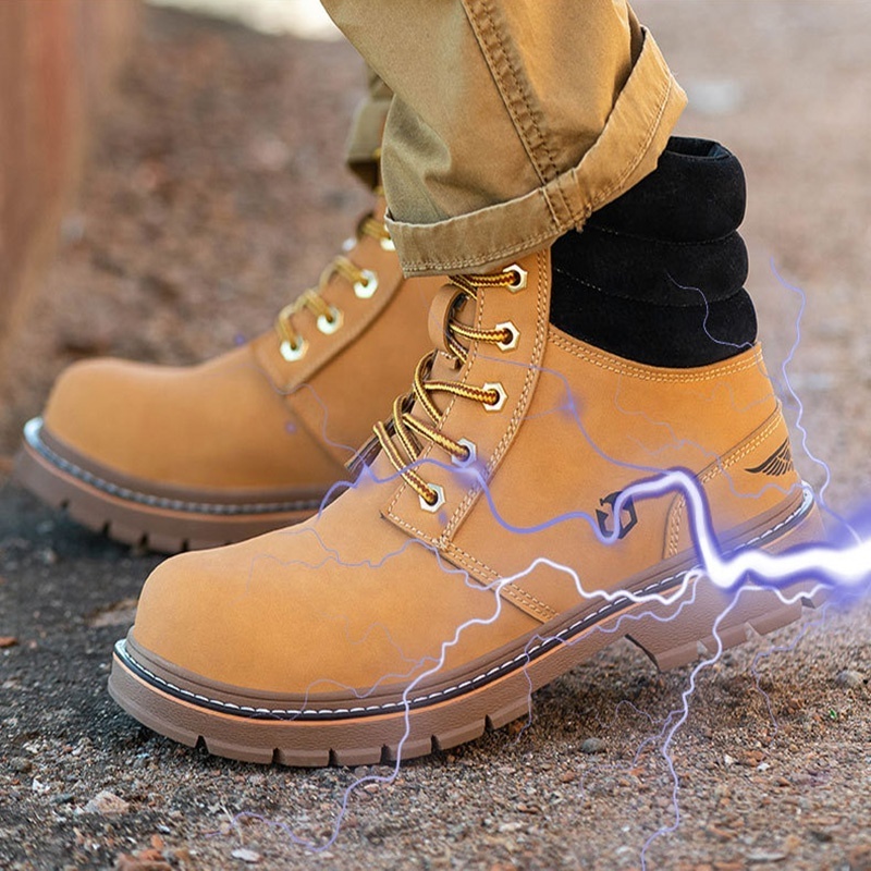 Lightweight Insulated 6KV work safety boots made of comfortable Microfiber leather