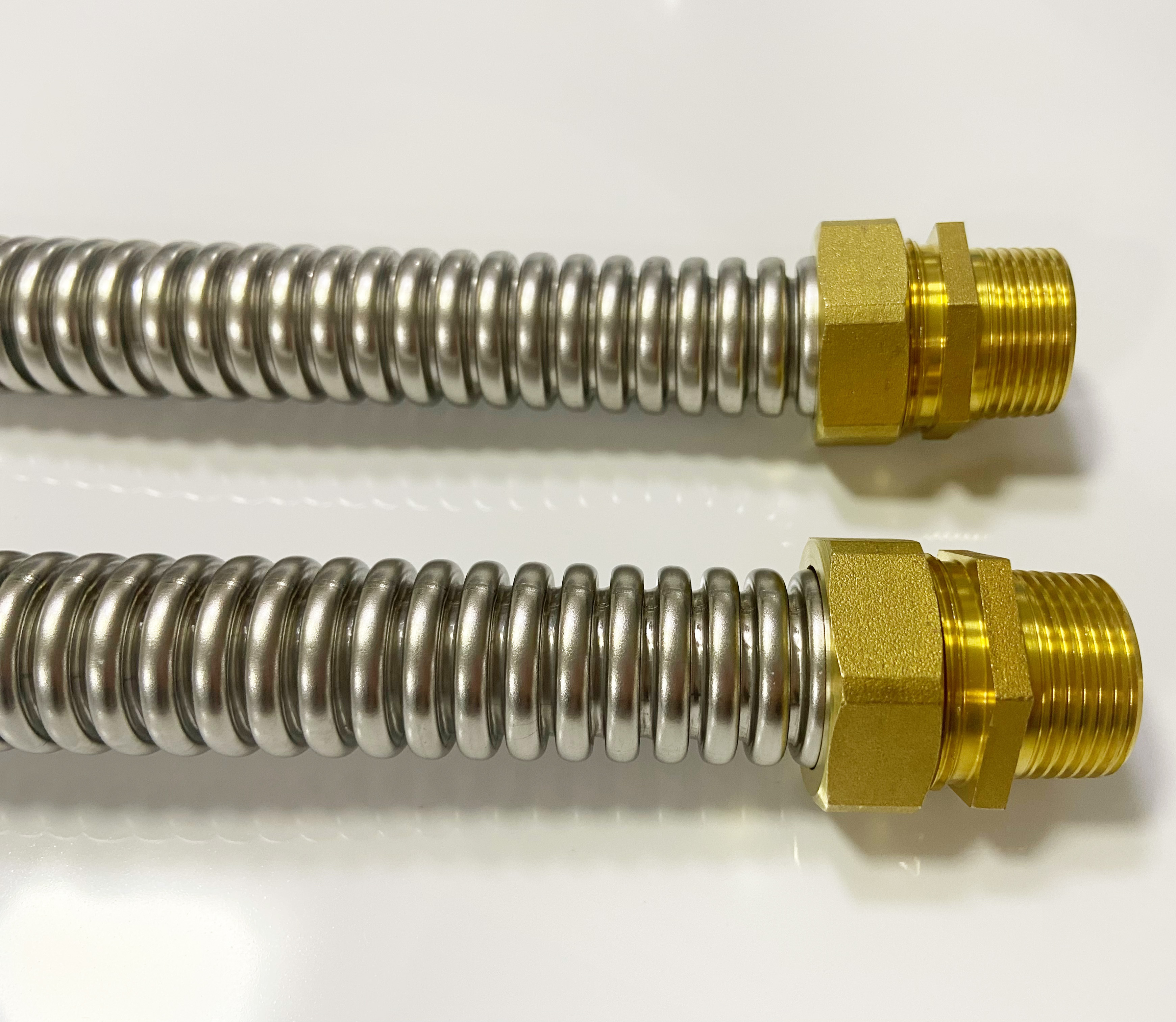 Stainless steel  corrugated flexible hoses  with fittings for  household application