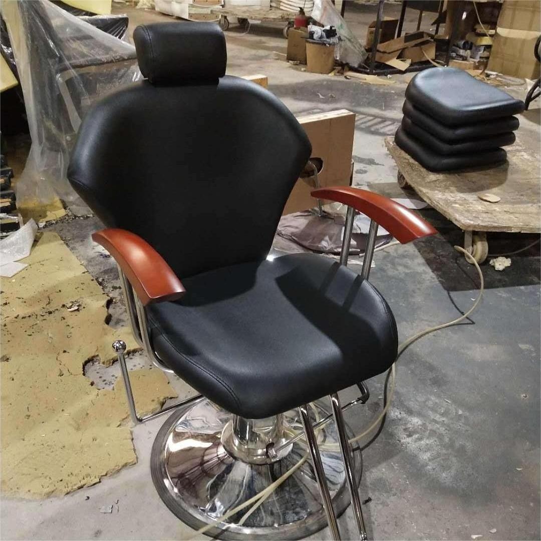 Modern Professional Black Leather Recliner Barber Shaving Chair Hair Salon Chair with Wooden Arms for Barber Shops