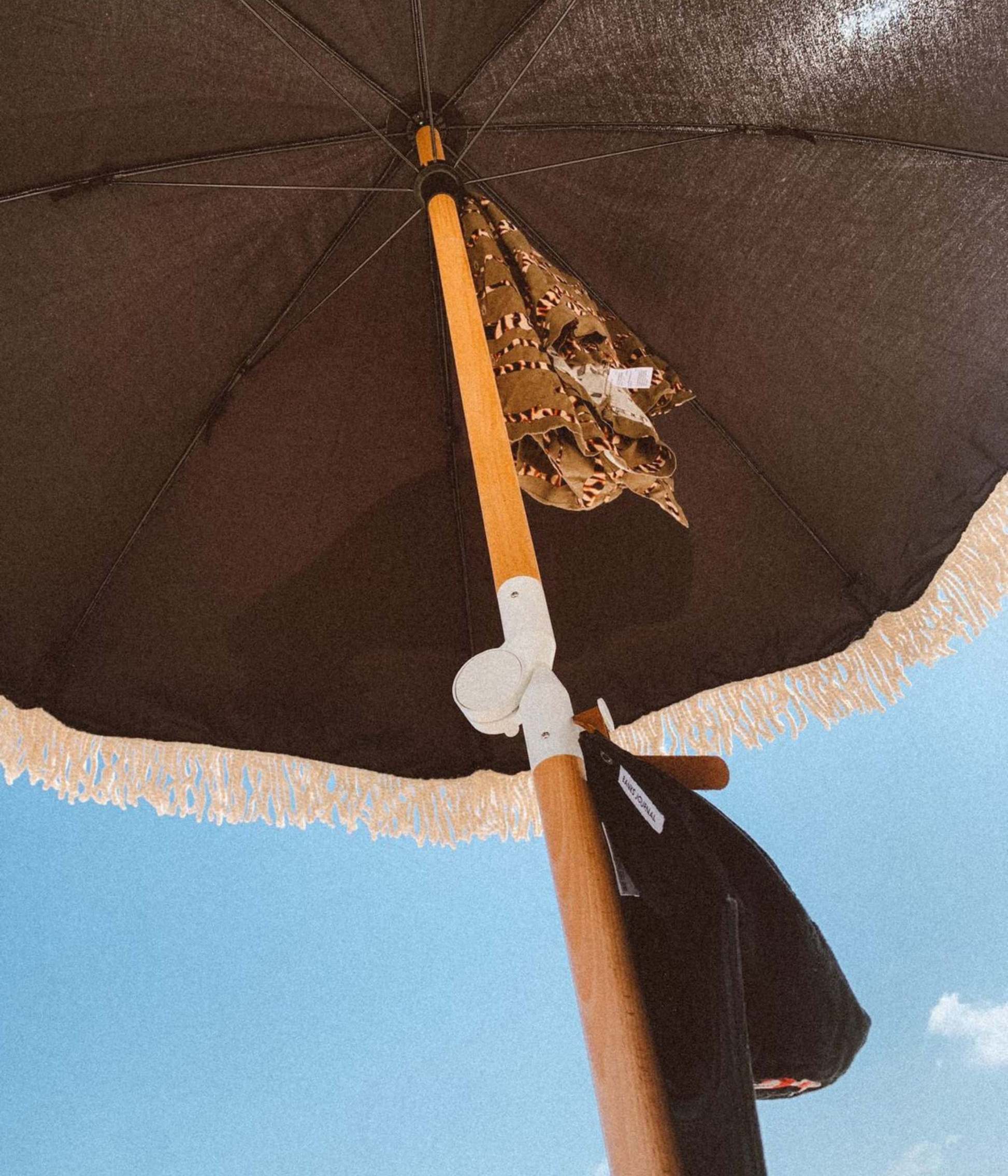 Portable 6.5ft 8ft Custom Logo Boho Macrame Cotton Fabric Black Tassel Beach Parasol Umbrellas For Outdoor Pool Picnic Travel