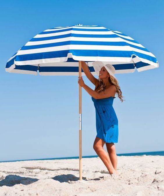 Commercial Heavy Duty UV Protection Beach Umbrellas Customized Large Sun Parasols Umbrellas with wooden pole windproof sun shade