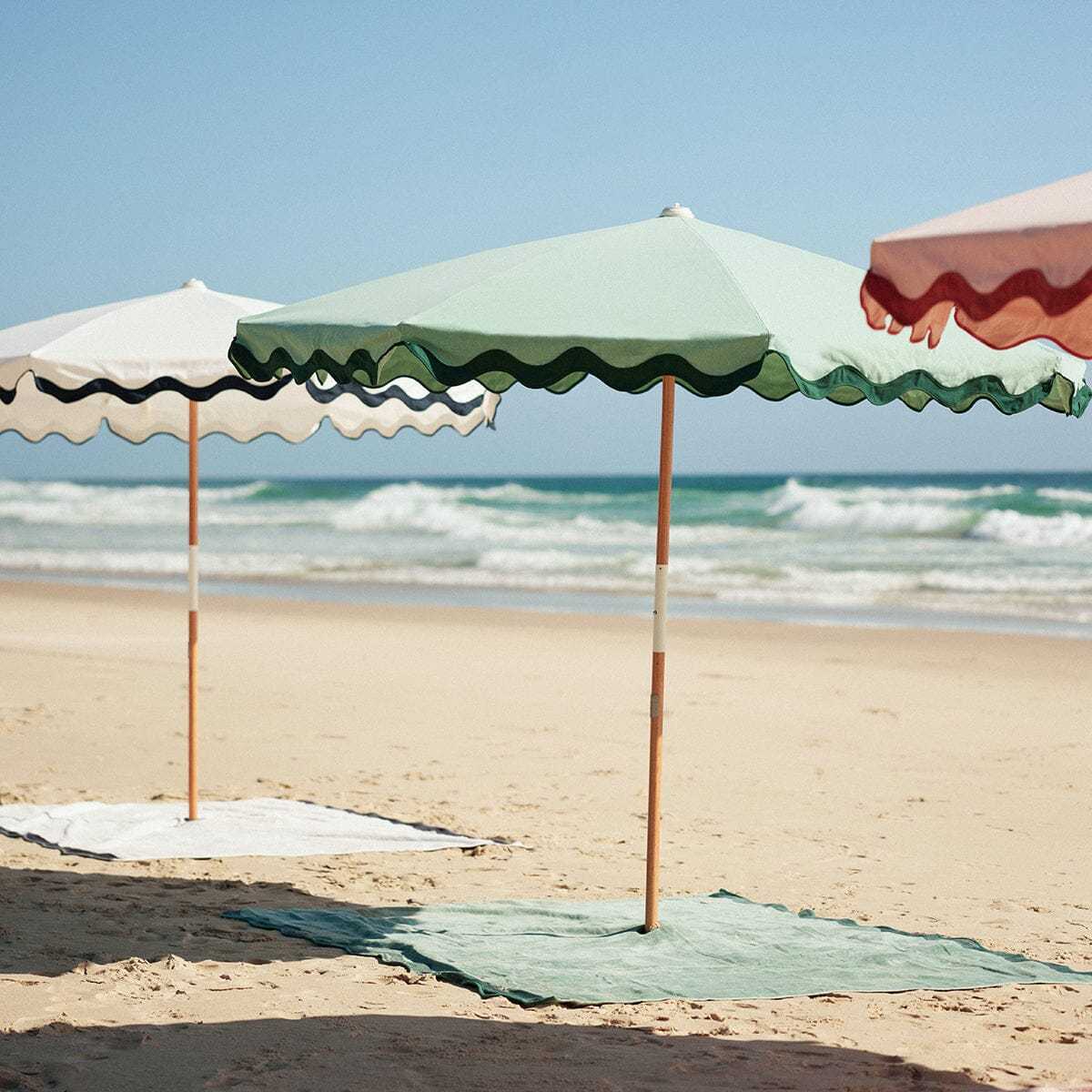 Luxury sombrillas de playa macrame Wooden Boho Fringe Scalloped Pool Beach Umbrellas Outdoor Market Parasol de jardin For Garden