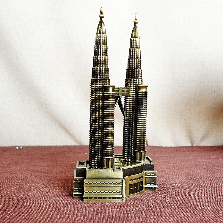 World Famous Tourist Souvenirs Metal Bronze Kuala Lumpur Malaysia Petronas Twin Towers Model