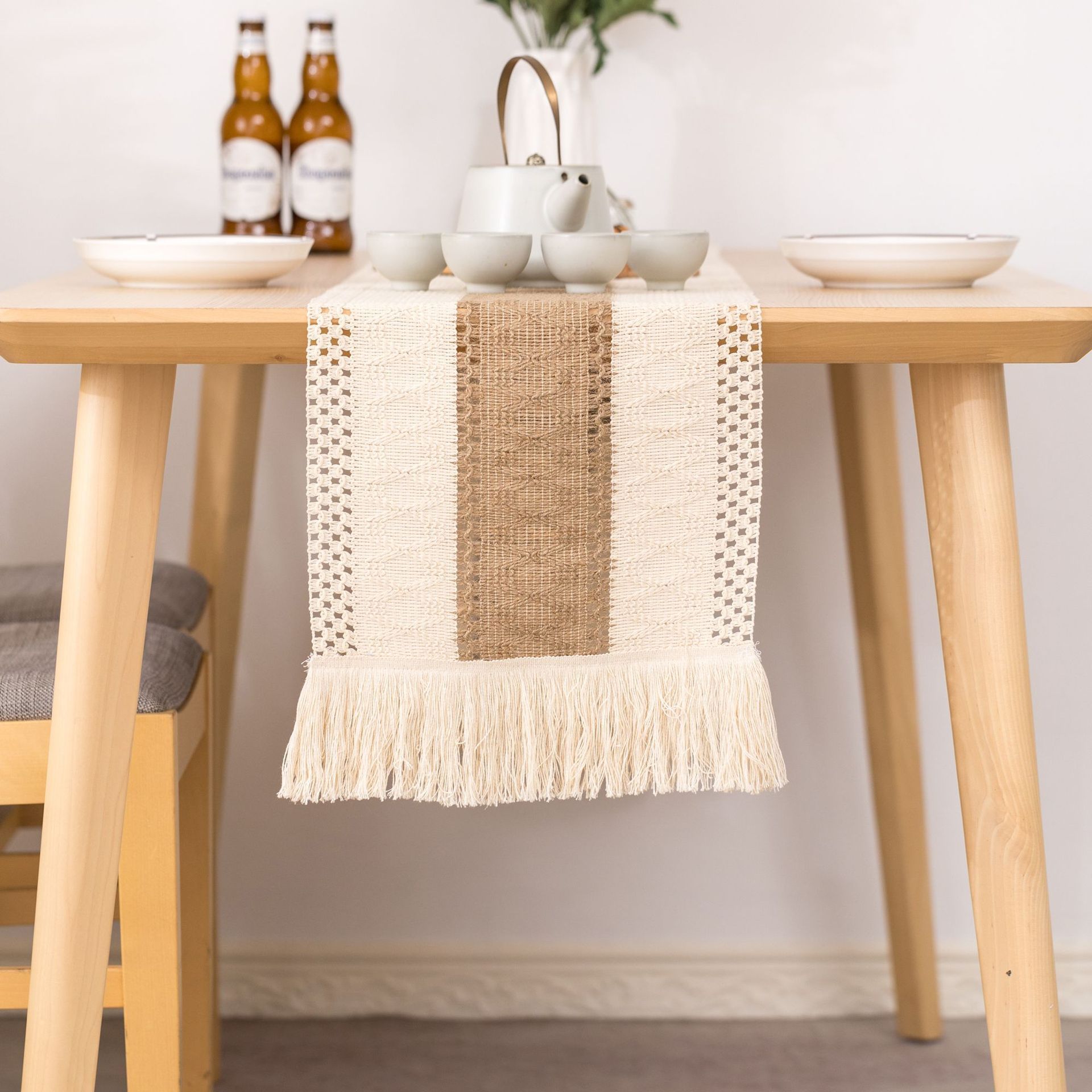 High Quality wedding decoration Handmade Cotton Linen Table Runner With Tassel