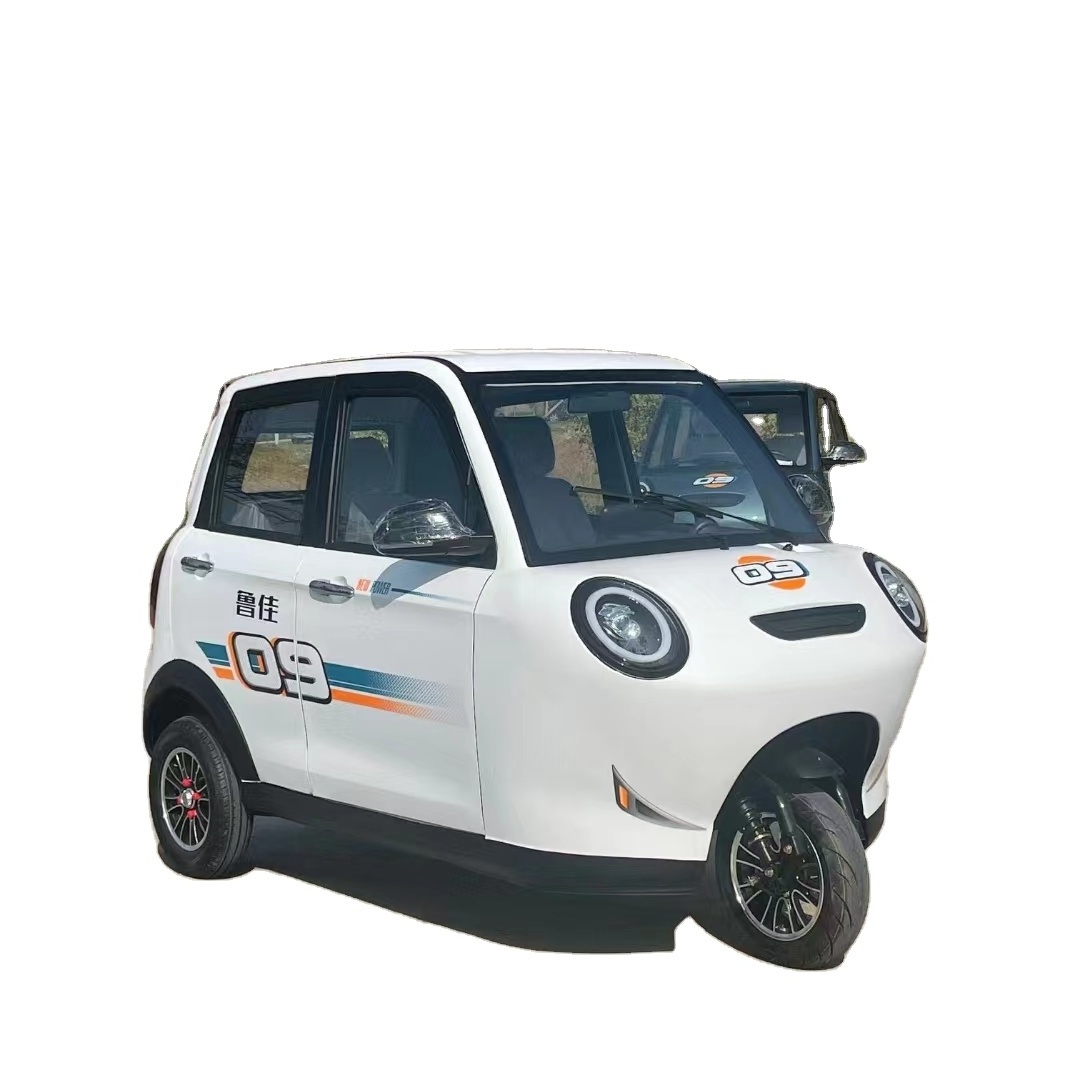 Special price practical new energy environmental protection large space enclosed electric tricycle