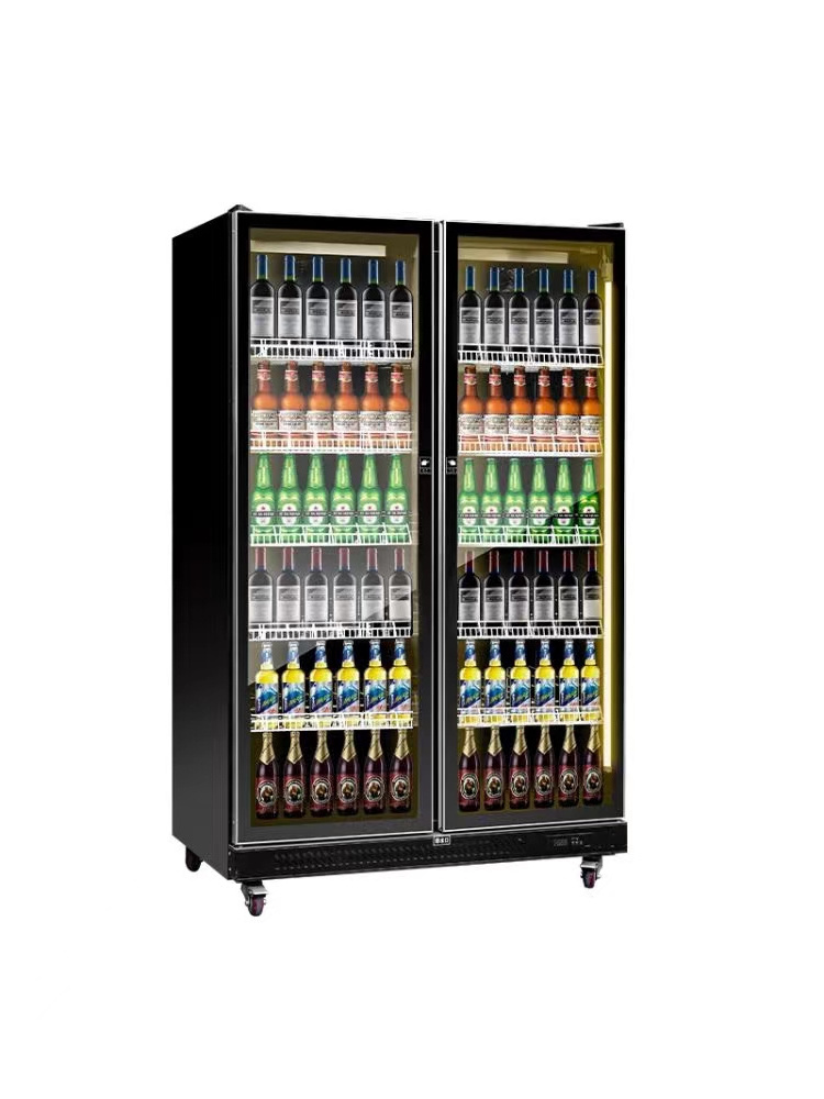 Commercial stores supermarkets use vertical 3-door display freezers