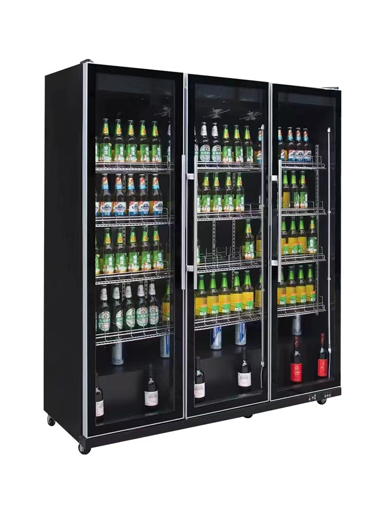 Commercial stores supermarkets use vertical 3-door display freezers