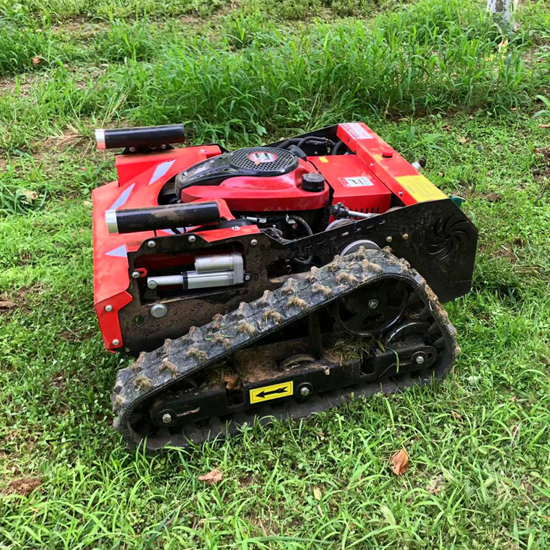 7.5HP Slope Mowing Machine Tracked Radio Controlled Lawn Mower With Snow Plower