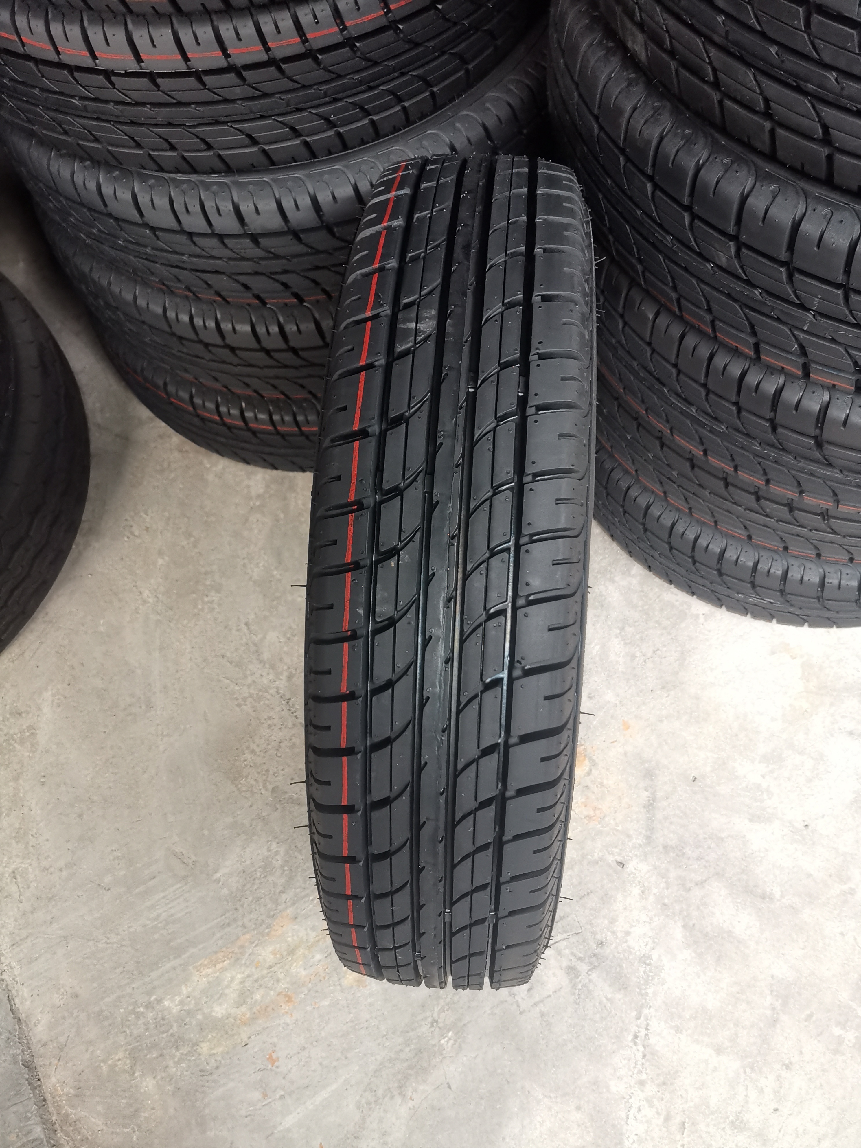 HAIDA brand doublestar Africa market hot sales for cars tires High Quality Tyres For Vehicles 155R13LT 8PR 155R13 155/13 155 13