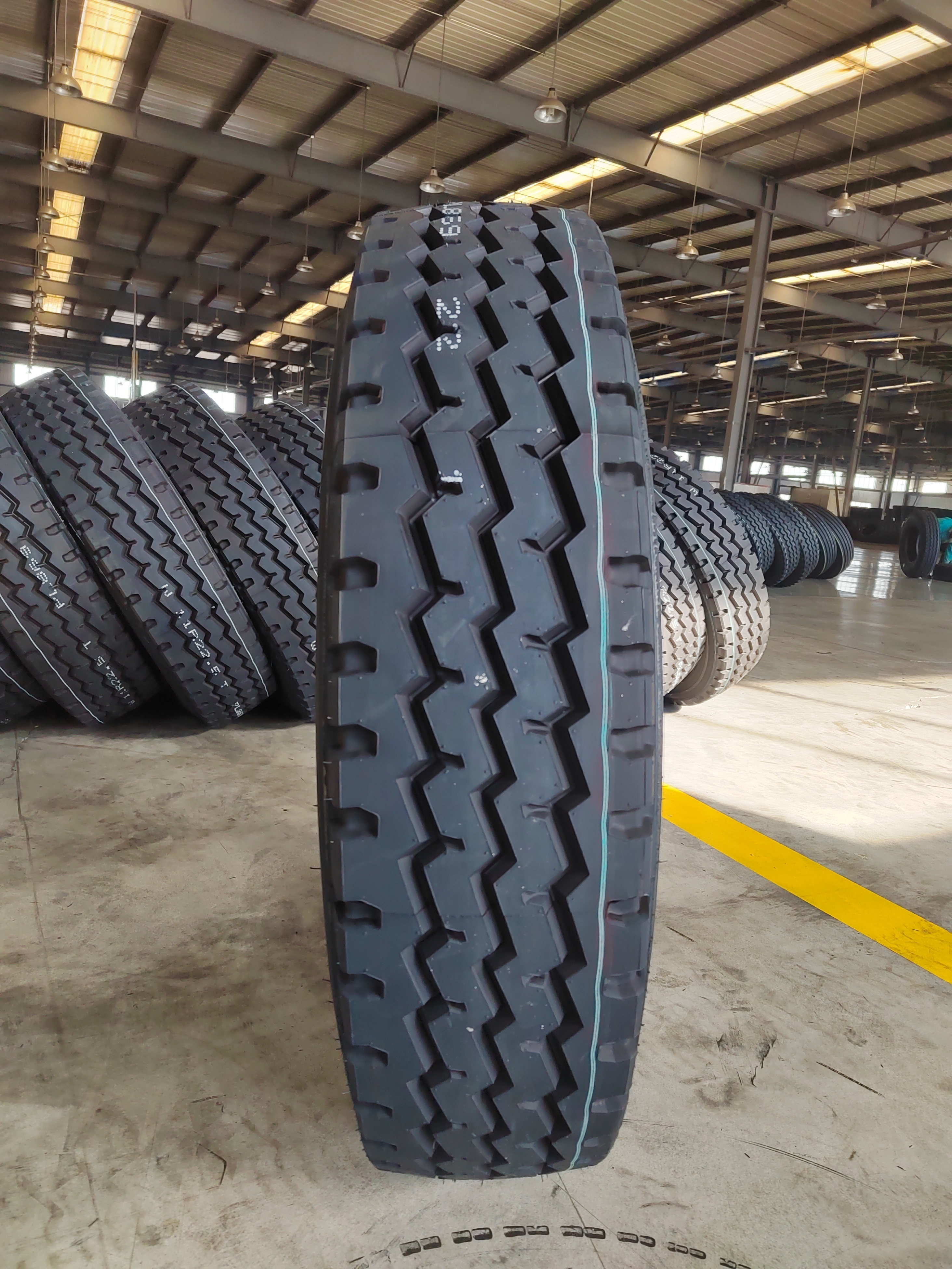 All Steel Radial Truck Trailer Commercial Dump Bus Tires 11R22.5 18PR 11R R22.5 11 22,5 11/22.5 11-22.5 New Brand Wholesale