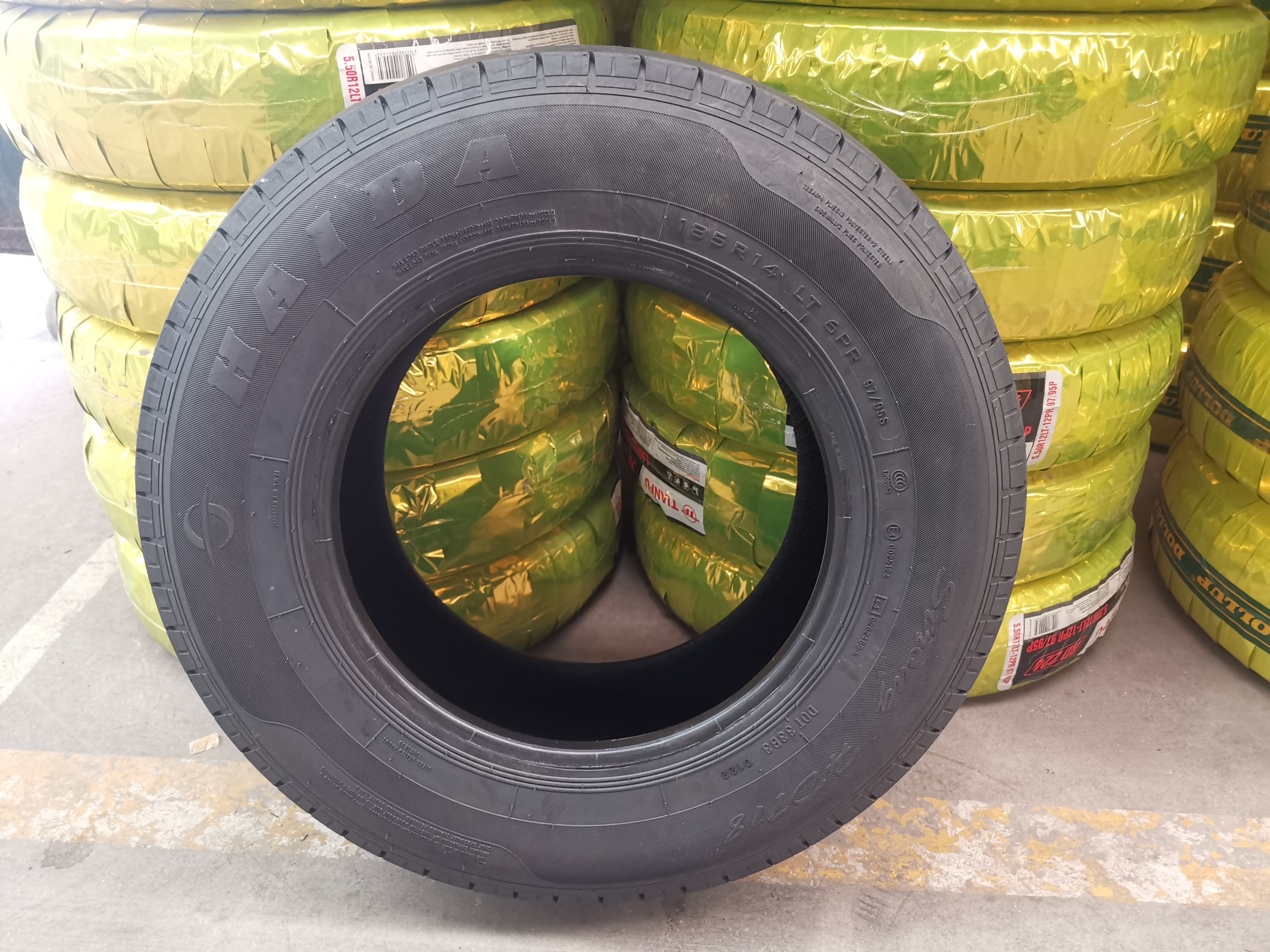 HAIDA brand cheap wholesale tire commercial van tire for Pick up mini-bus HD718 185R14C 8PR 185r14 185r14lt