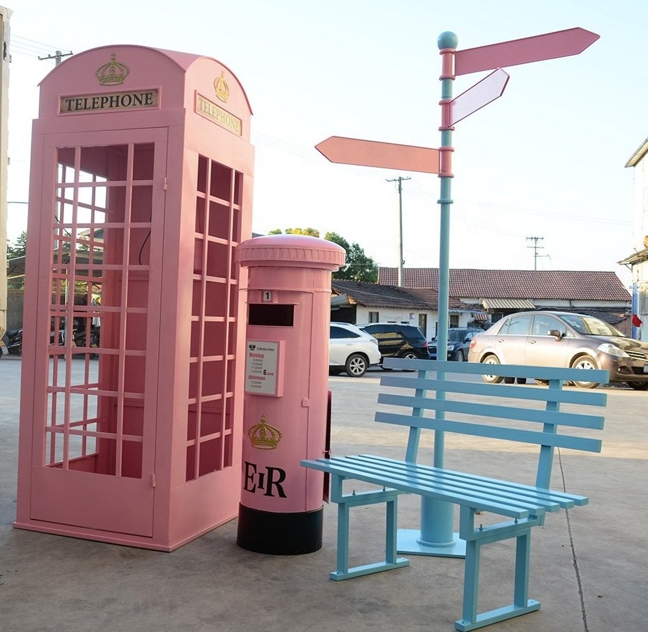 Wholesale customized antique metal pink telephone London classic phone booth for wedding