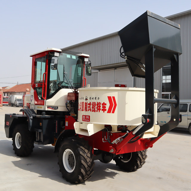 Good Price Diesel Self Loading Concrete Mixer Propelled Small Concrete Mobile Concrete Mixer for sell