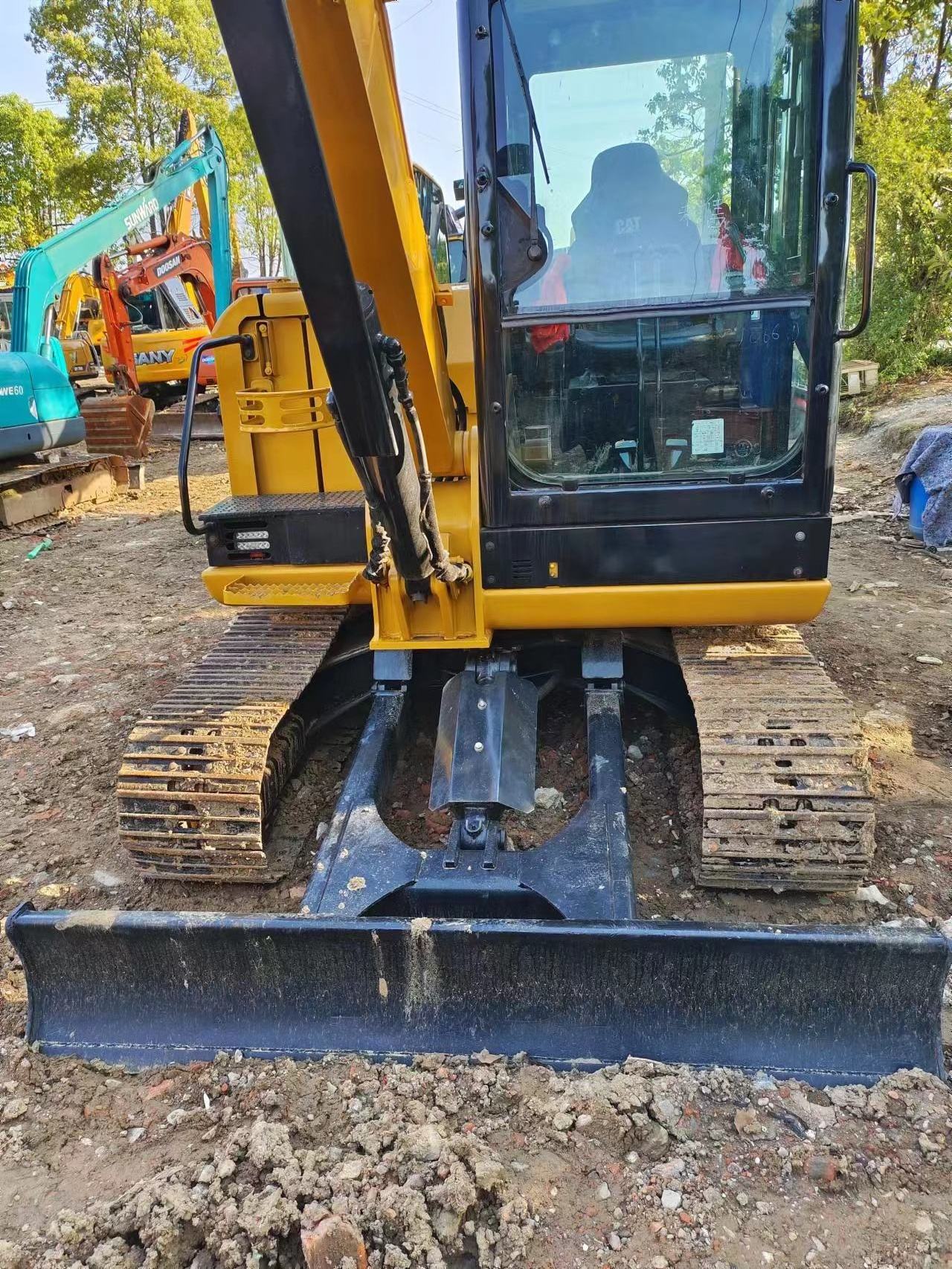 Caterpillar Used ssecond Hand Excavator Cat 305.5e 306e 312d Mini Excavator 305 305.5e Small Excavator for Sale Pump Oil USA 5m