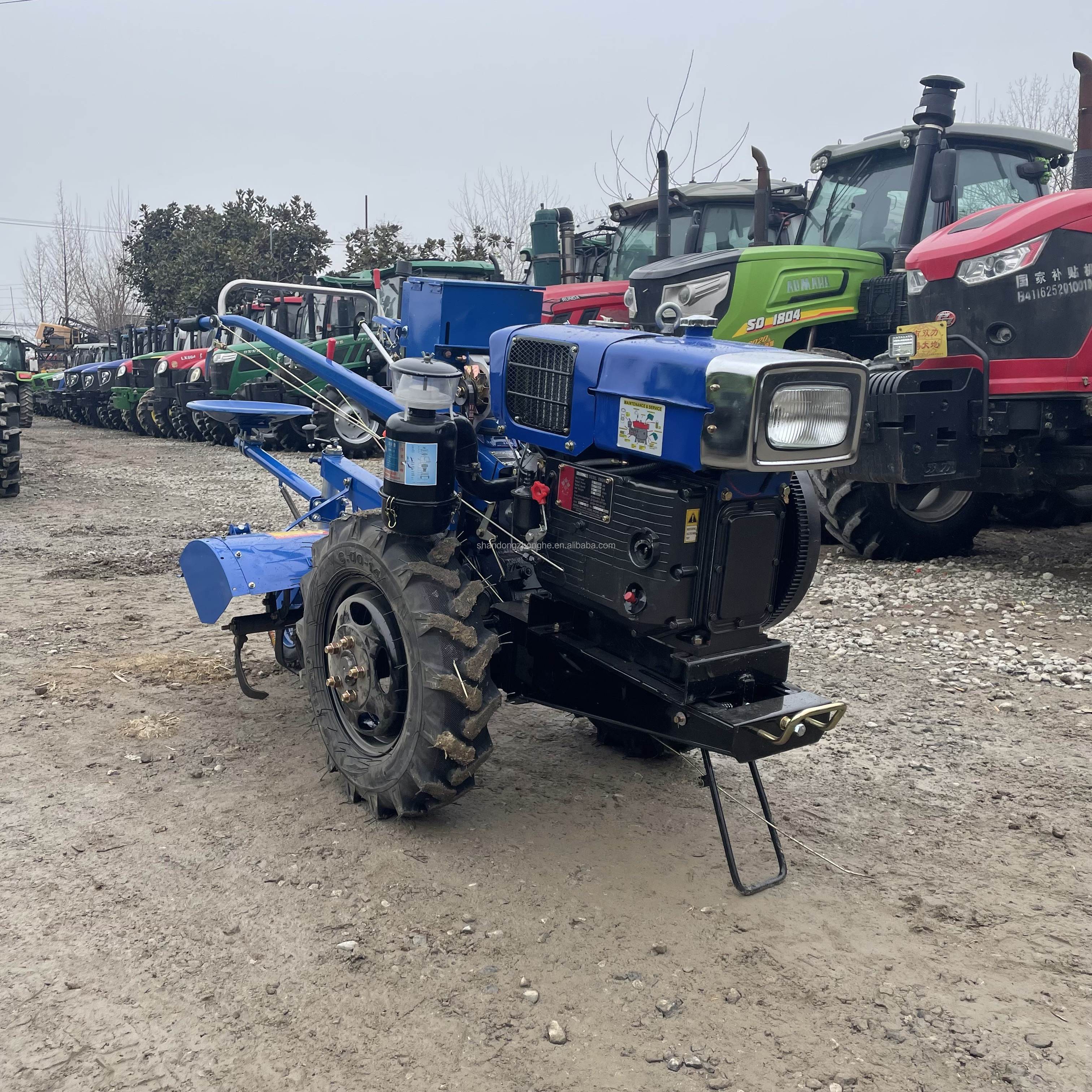 Cheap Agricultural Mini Farm Tractors With Front End Loader Machine Walk-behind Tractor With Disc Plow 4x4 Tractor