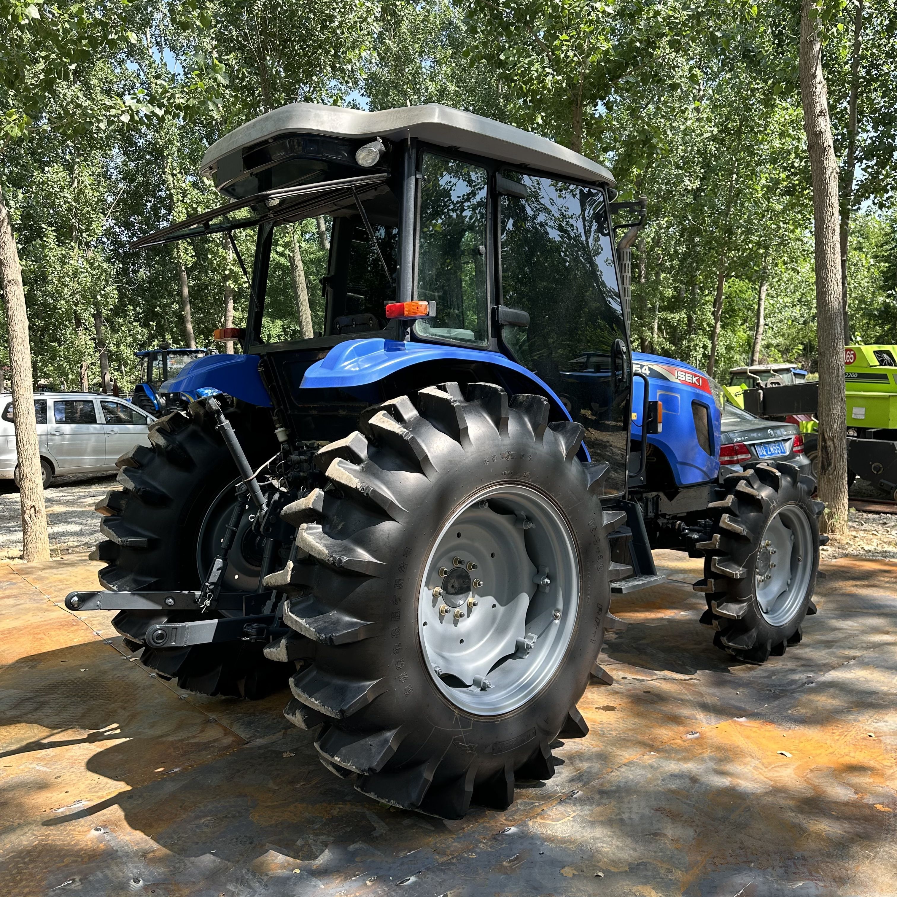 105HP 4x4 Second-hand Tractor Farm Tractor Agricultural Tractor ISEKI T1054 Japan 2019 Multifunctional Kubota Diesel Engine 3485