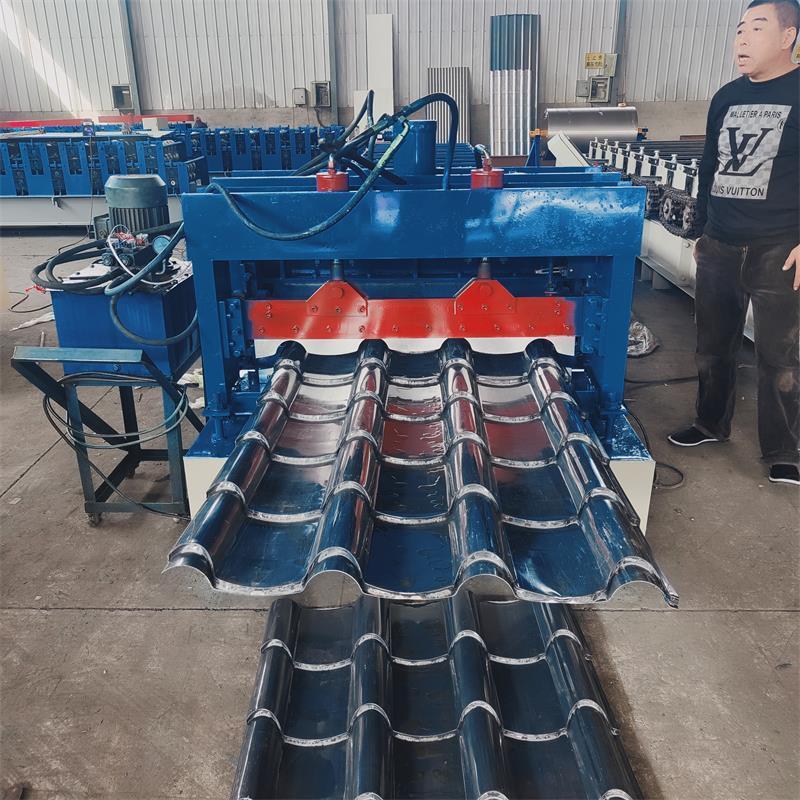 Corrugated Iron Sheet Hydraulic Press Plastic Roof Tiles Making Machine Glazed Tile Roll Forming Machine