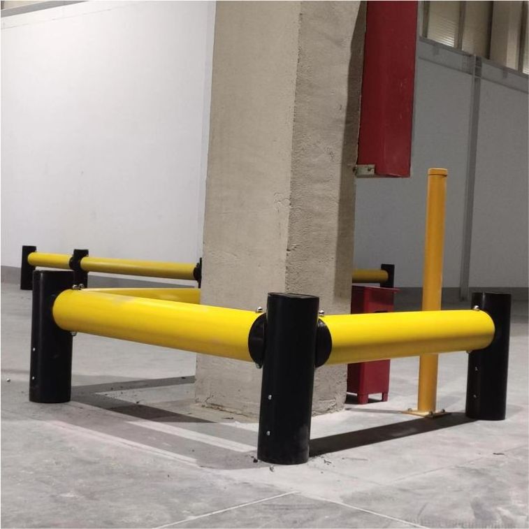 quality driveway safety barrier security bollards Guardrail price per meter Traffic Security Car Parking post barrier