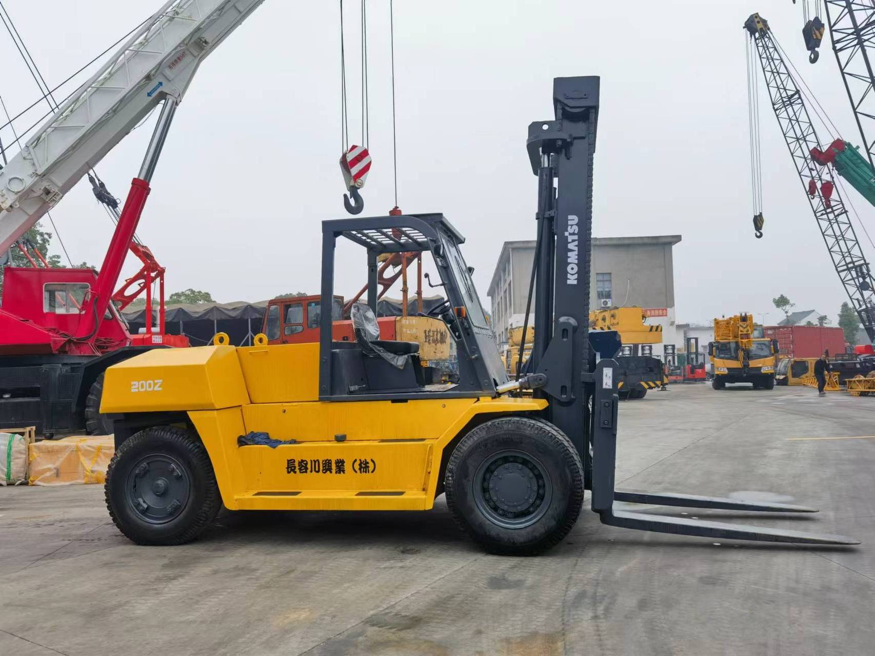 Komatsu 100% Japan Original FD200 20 Ton forklift Diesel Second Hand Forklift in good condition