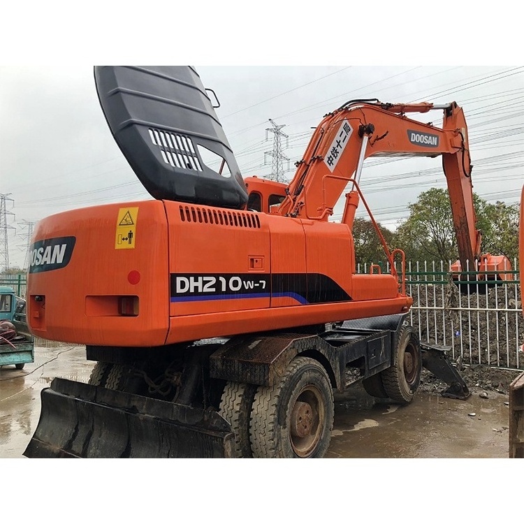 Nice performance Used Doosan DH210W-7 Excavators Wheel Excavators made in Korea Doosan Used Excavator Automatic machinery