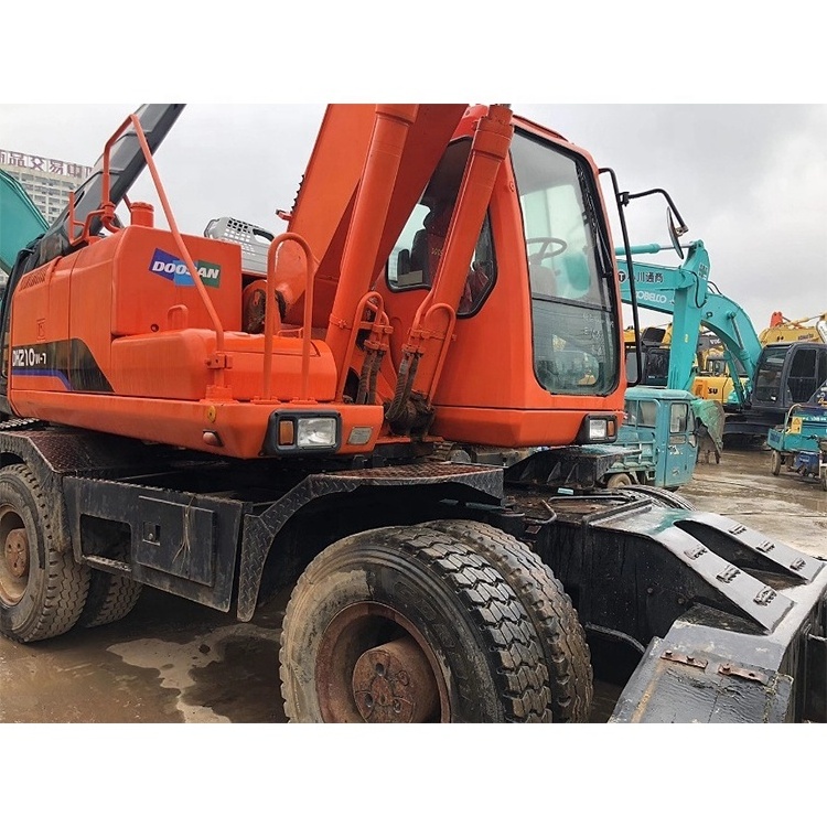 Nice performance Used Doosan DH210W-7 Excavators Wheel Excavators made in Korea Doosan Used Excavator Automatic machinery