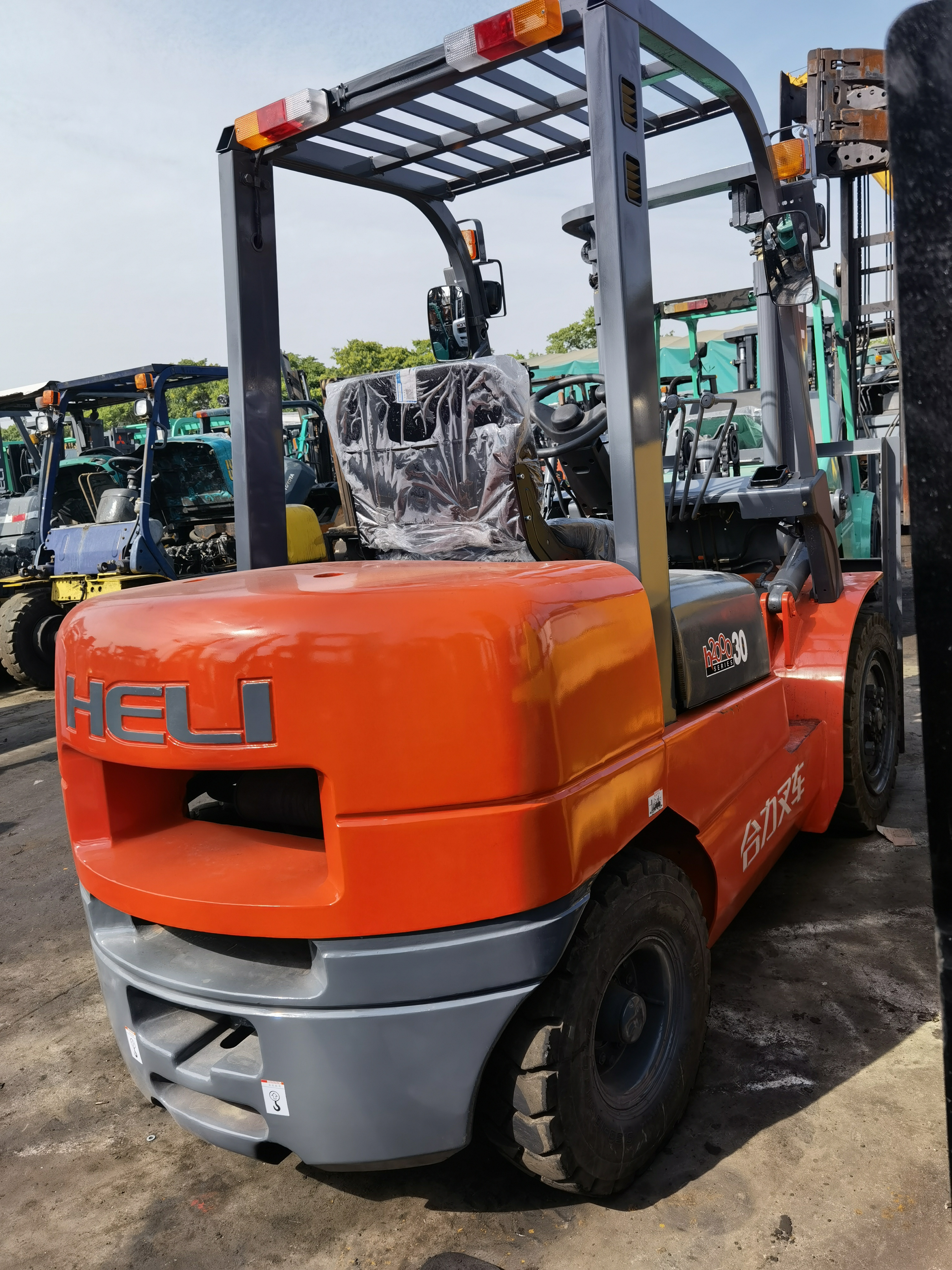 Factory price forklift diesel 3 ton Heli Everlift 2TON 2000KG 3M Diesel forklift  HELI CPCD30 forklift diesel cpcd20 for sale