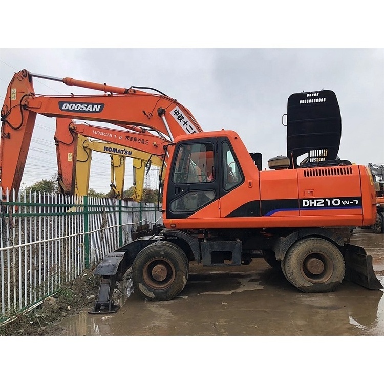 Nice performance Used Doosan DH210W-7 Excavators Wheel Excavators made in Korea Doosan Used Excavator Automatic machinery