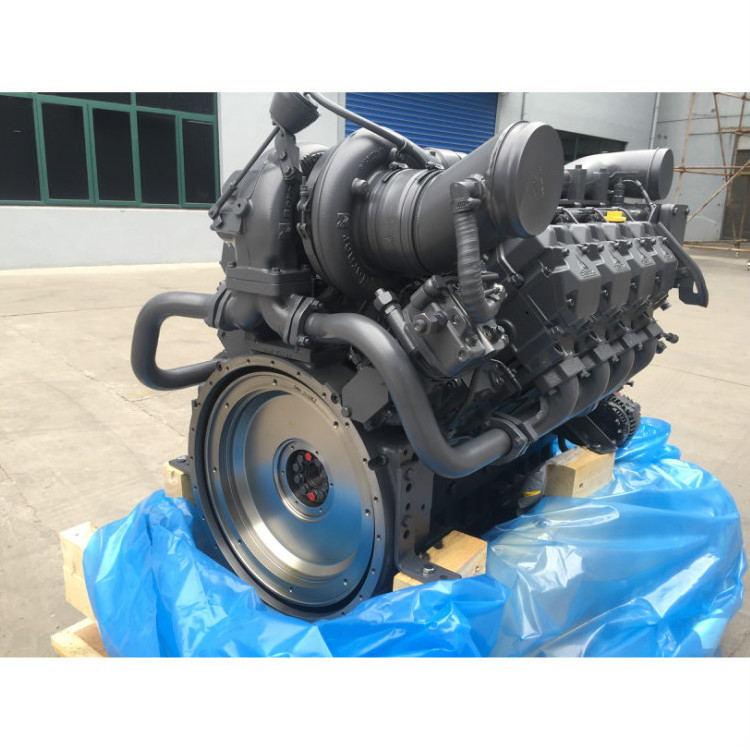 500kw 8 cylinder V8 engine Deutz TCD 2015 V08  diesel engine