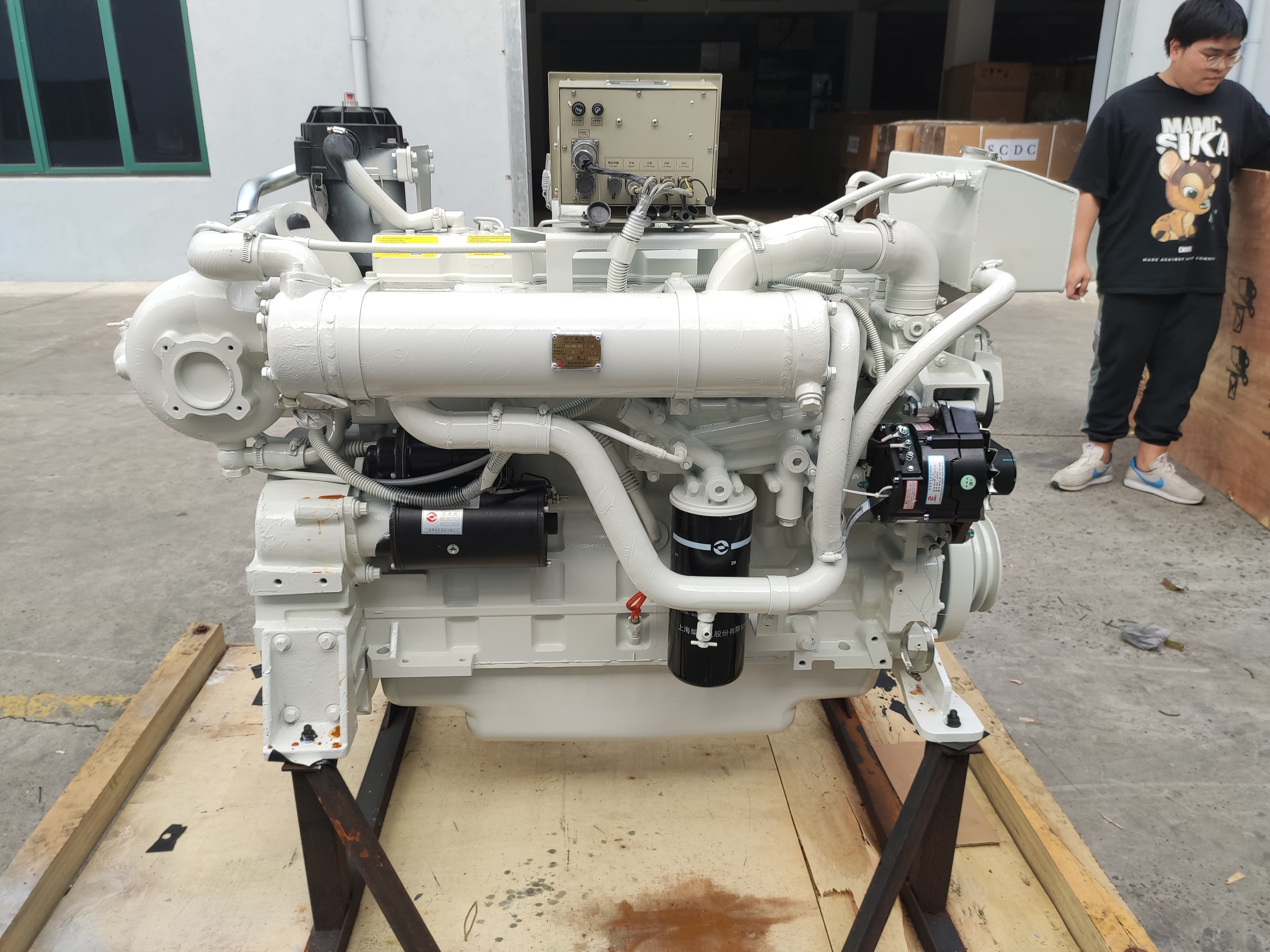 190hp water-cooled 6 cylinders diesel engine QSB6.7-C190