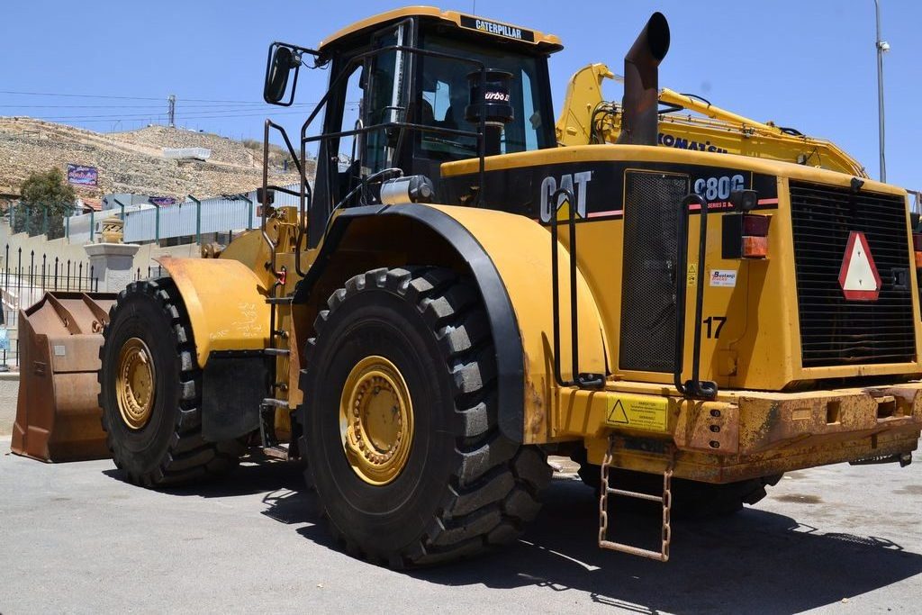 Large loading equipment Caterpillar 980G used tyre loader for cheap sale CAT 980G 980F Loader for sale