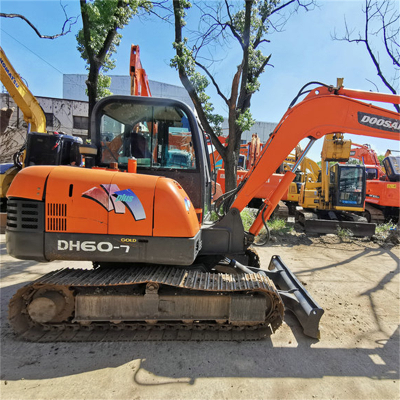 Good quality and cheap used excavator Used mini excavator Doosan DH60-7 Excavator small factory machinery for sale